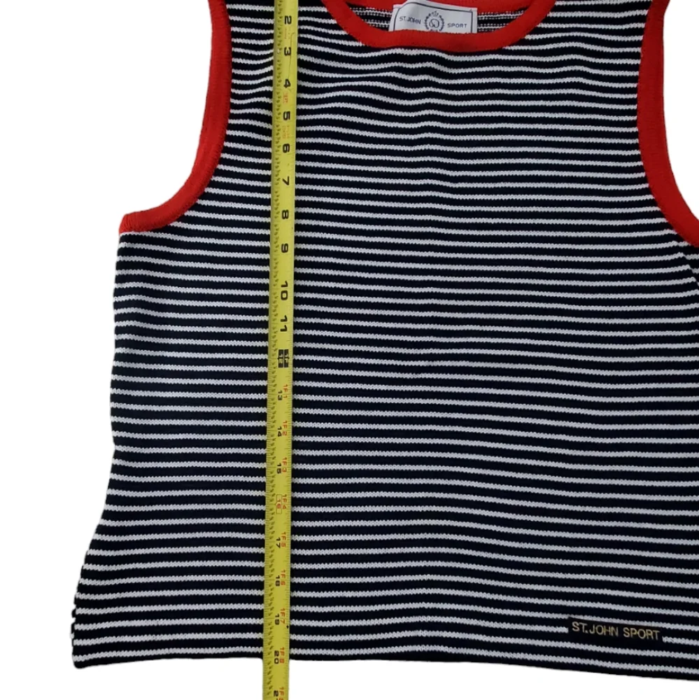 St. John Sport by Marie Gray Stripe Crew Neck Cropped Top. Medium.